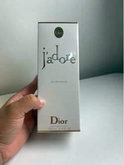 big bottle women perfume jadore
