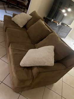 Free couch it’s BIG