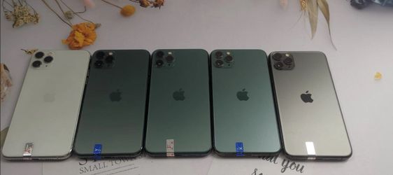 IPHONE 11 PRO MAX WITH BOX