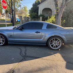 2005 Ford Mustang