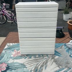 Solid Wood 5 Drawer Dresser