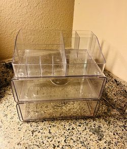 Makeup acrylic organizer