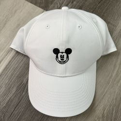 New,  Nike Adult Mickey Mouse Hat, Size M/L