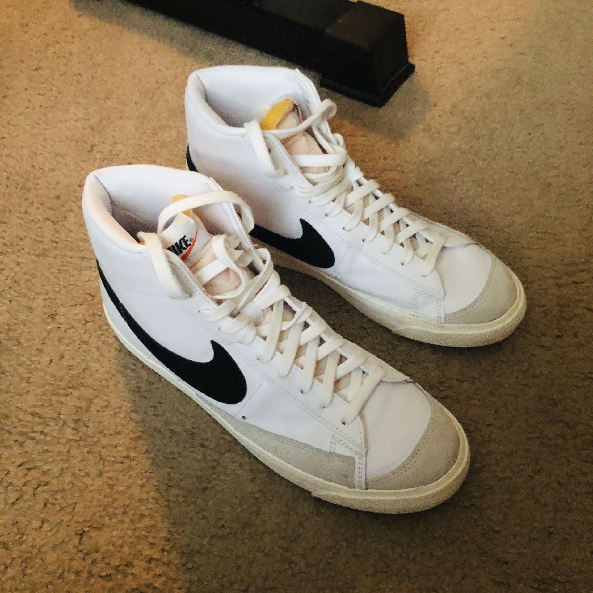 Nike blazer size 10