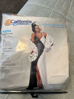 Halloween Costume - Cruella Deville $40 size women’s large