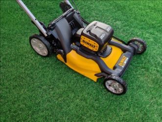 DeWalt 21 in. Self Propelled (rwd) Battery Lawn Mower(tool only