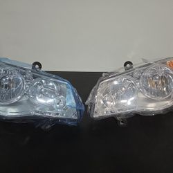 2011-2018 Grand Caravan Or 2008-2016 Chrysler Town And Country Headlamp Set