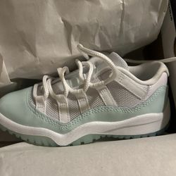Jordan Retro 11 Low size 12c