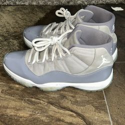Jordan 11’s Cool Grey Size 9.5