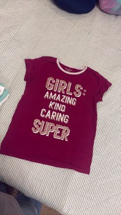 Girl’s tee size 10/12