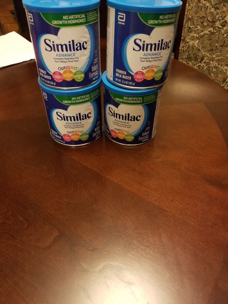 Similac advance.. $10 for each can. 8cans available