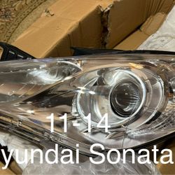 11-14 Hyundai Sonata Headlight 