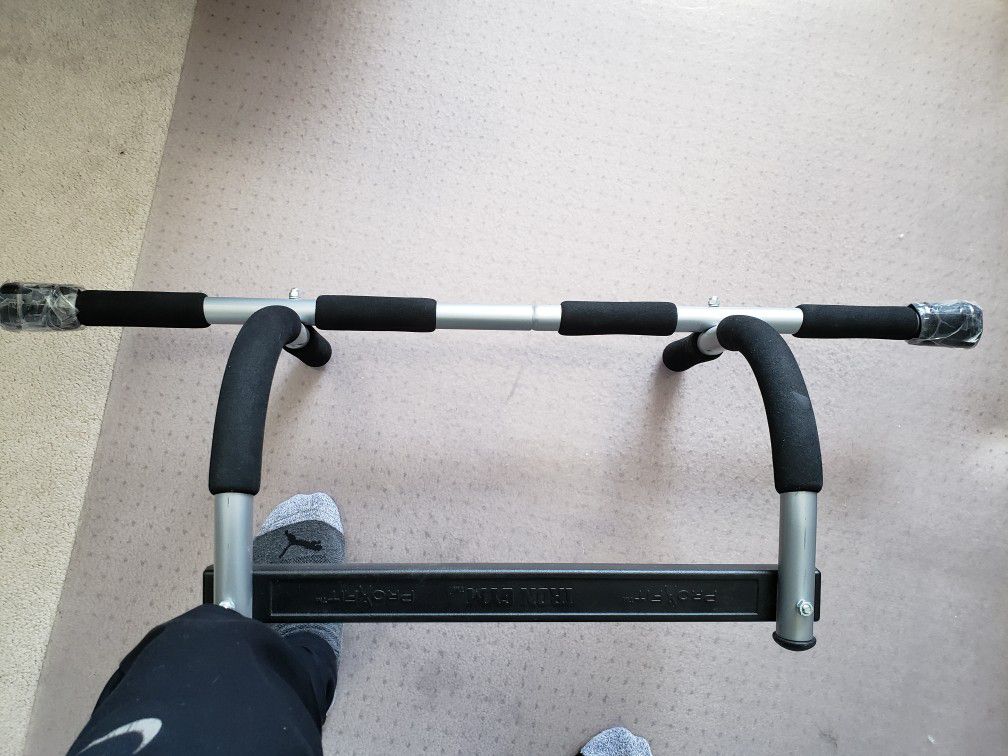 Iron Gym Pro Fit Pull Up and Tricep Bar