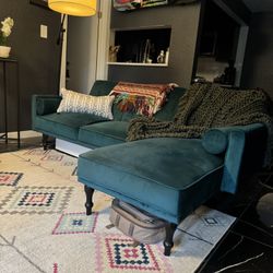 Emerald Green Velvet sleeper Couch 