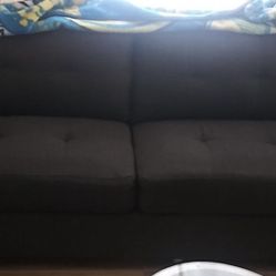 W83 x D40 x H33 Couch