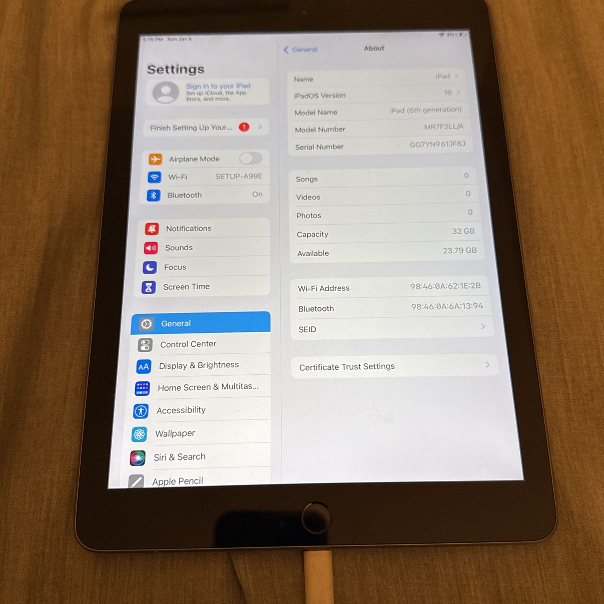 2017 iPad 9.7in 32GB