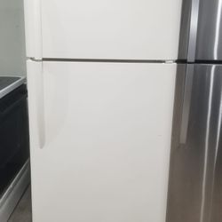 Frigidaire Fridge 
