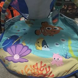 Disney Nemo Baby Gym! 