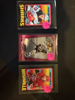 O-Pee-Chee 24-25 and upper deck series 2 24-25 card lot.