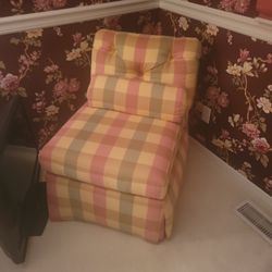 Small Chair 
