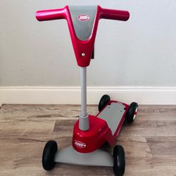 RADIO FLYER SCOOTER RIDE ON TOY