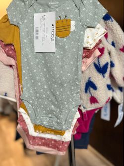 Carter’s 5-Pack Baby Girl Bodysuits 6M - New with Tags