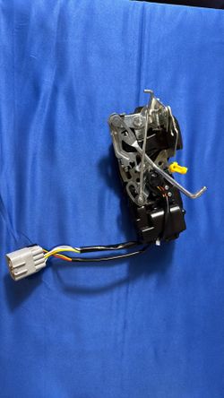 Door Lock Actuator Toyota Tacoma Driver Side (69040-04010, 931-492)