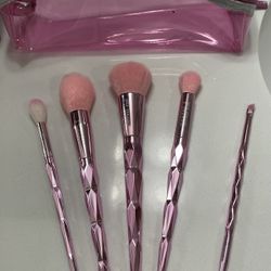 Makeup Brushes 