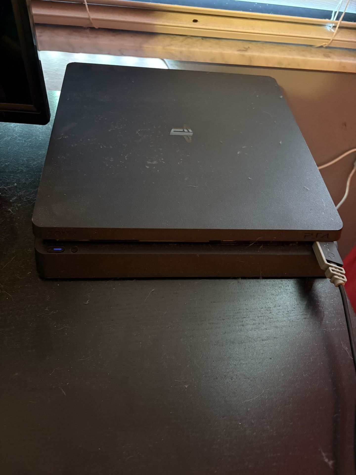 PS4 slim and games