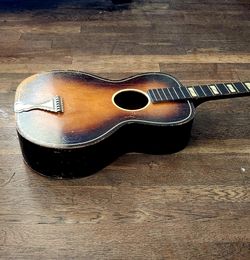 Vintage 1940s Royalist  Parlor Acoustic Guitar