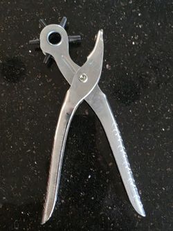 Multiple Size Leather Hole Punch