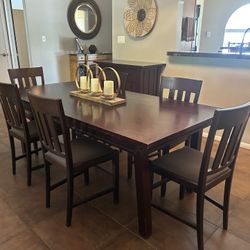 Crate & Barrel Dining Table with 6 Chairs