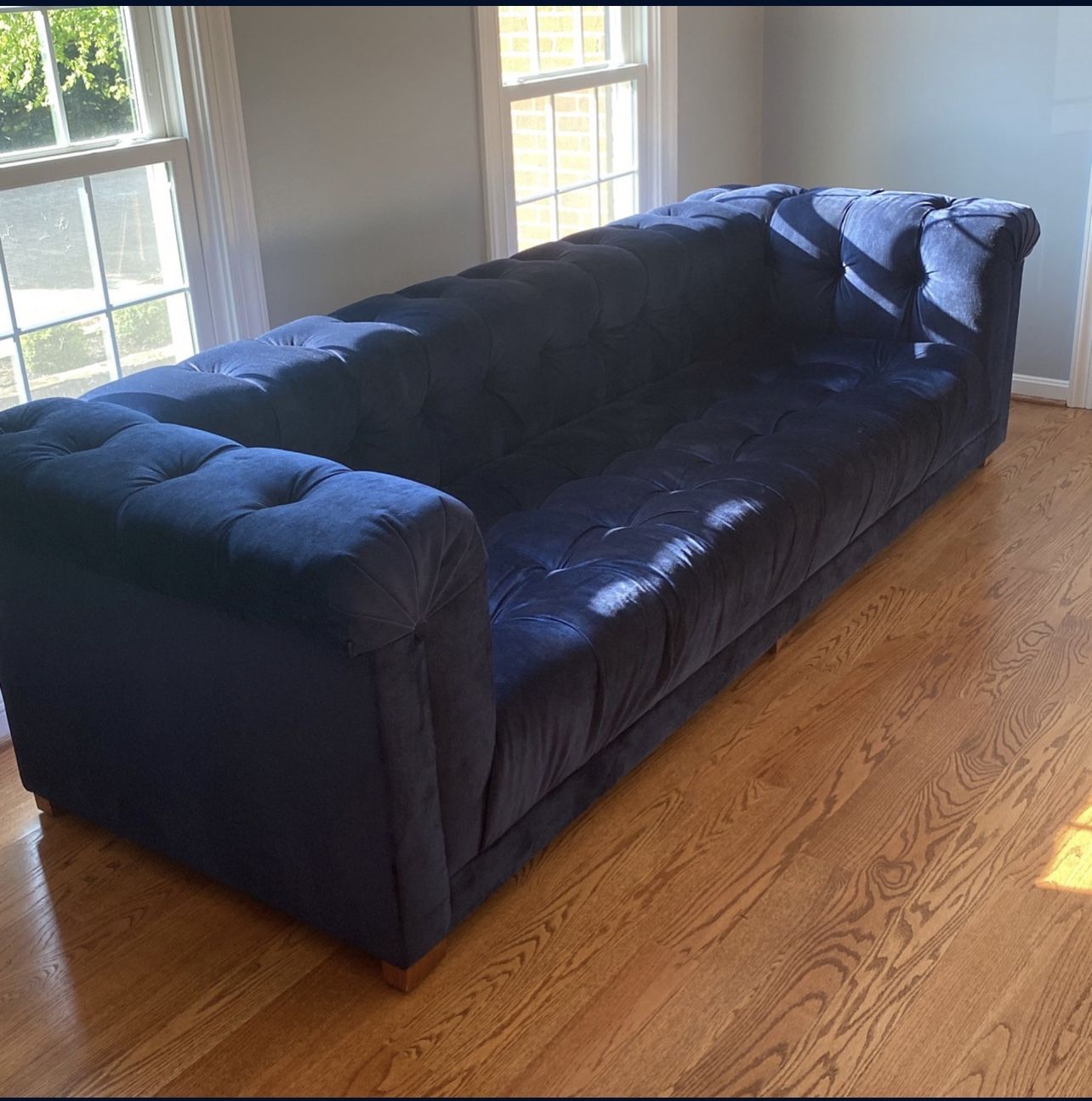 PREMIUM 116 Iches Blue Velvet Anthropologie Sofa