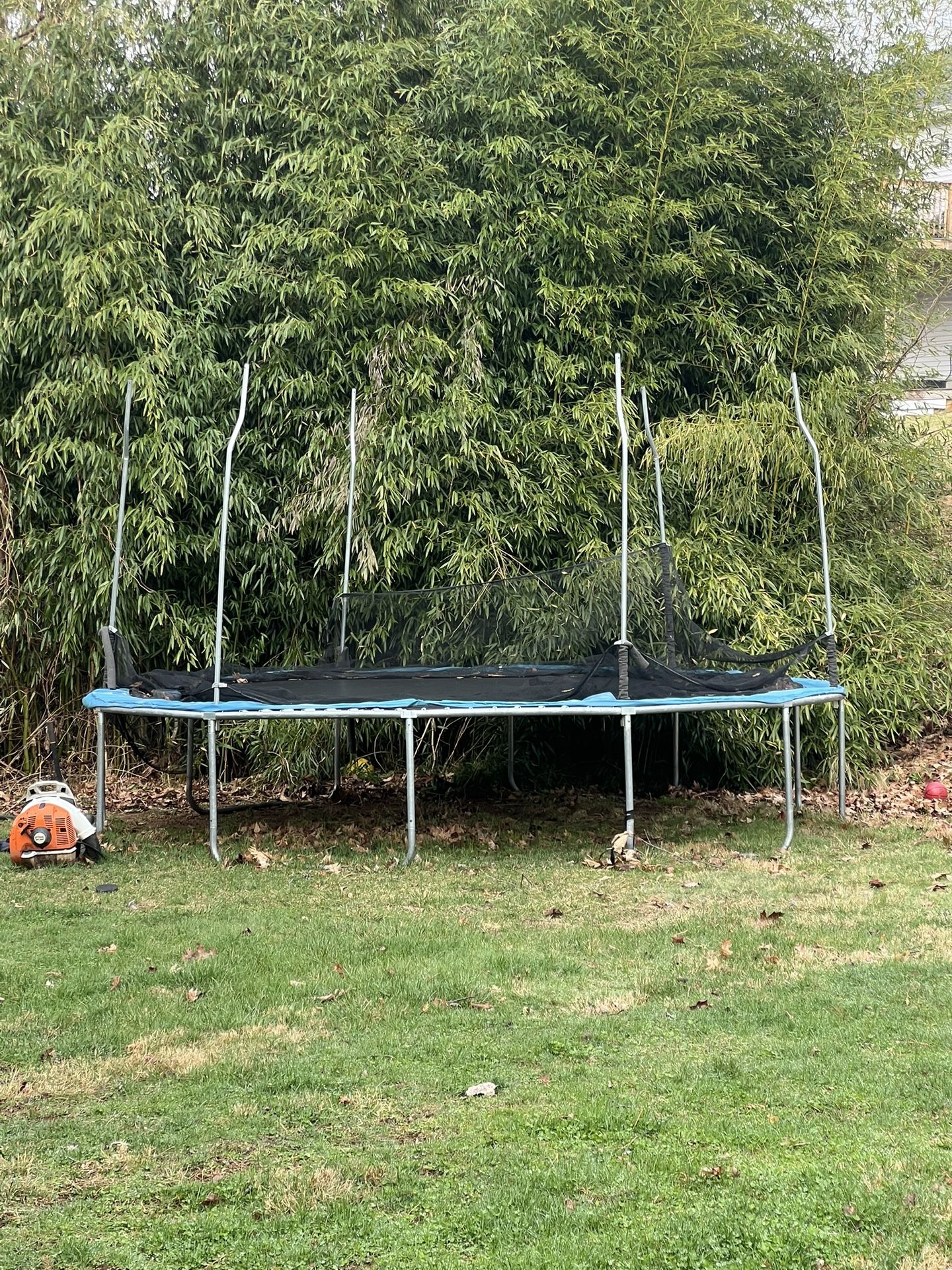 Trampoline 