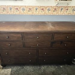 Solid wood Dresser
