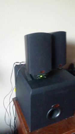 Klipsch 2.1 multimedia computer speakers