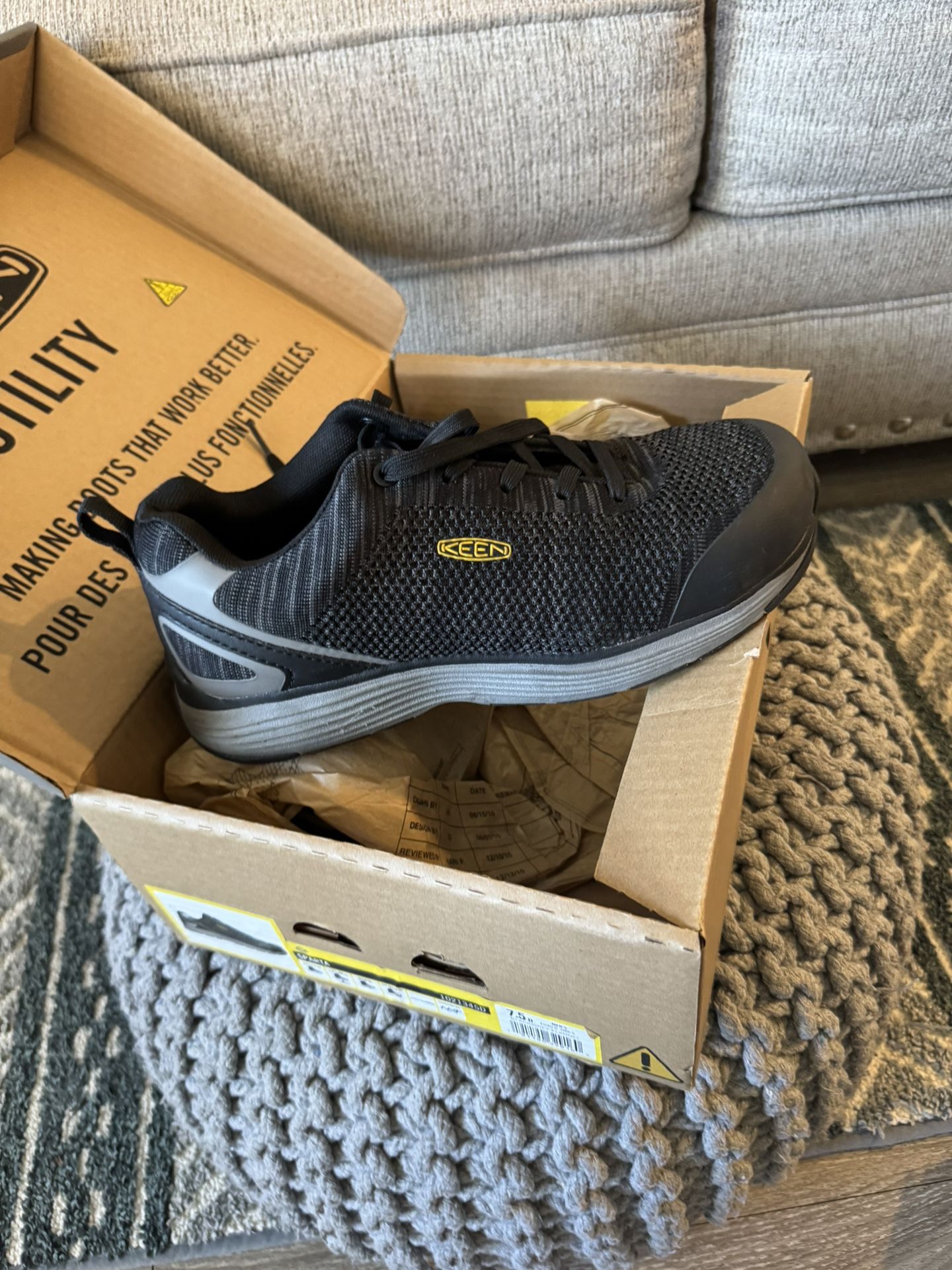 Keen Shoes/boots