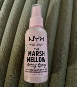 NEW NYX PROFESSIONAL THE MARSHMELLOW SETTING SPRAY MATTE FINISH MAKEUP SETTING SPRAY FULL SIZE $6!