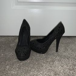 black stoned heels