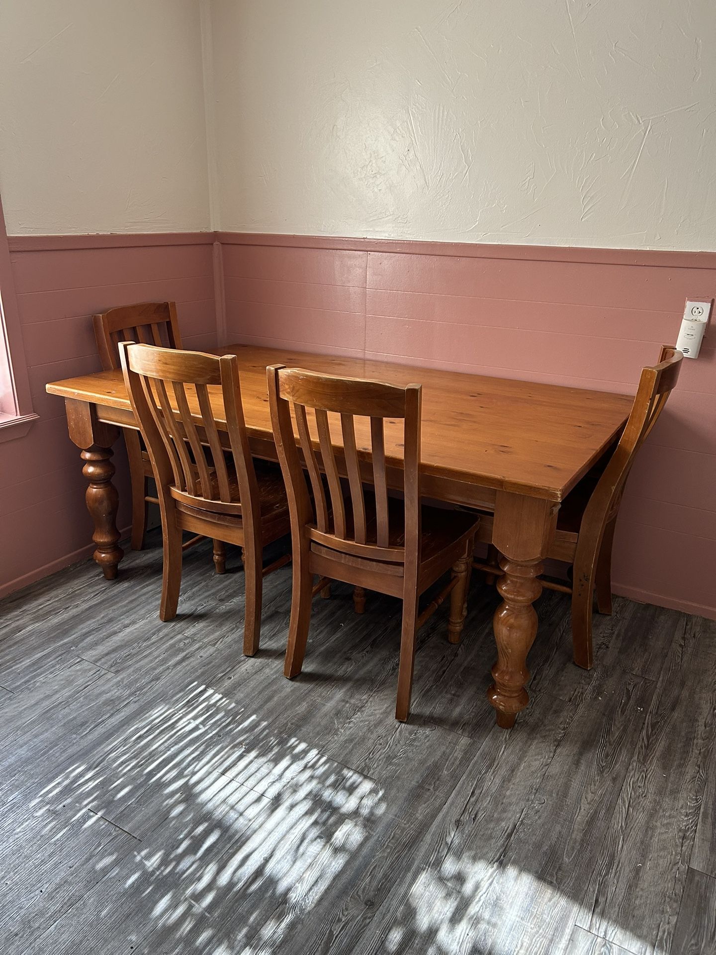 Kitchen Table 