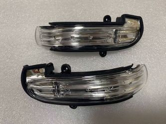 Sequential LED Side Mirror Turn Signal Light For 2000-2007 Mercedes W203 C-Class