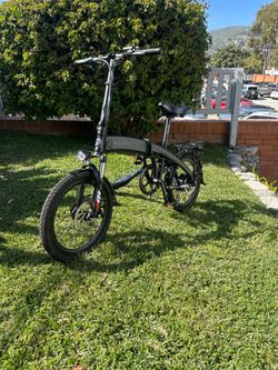 Motiv Stash Folding Electric Bike – Like New – Only 60Miles