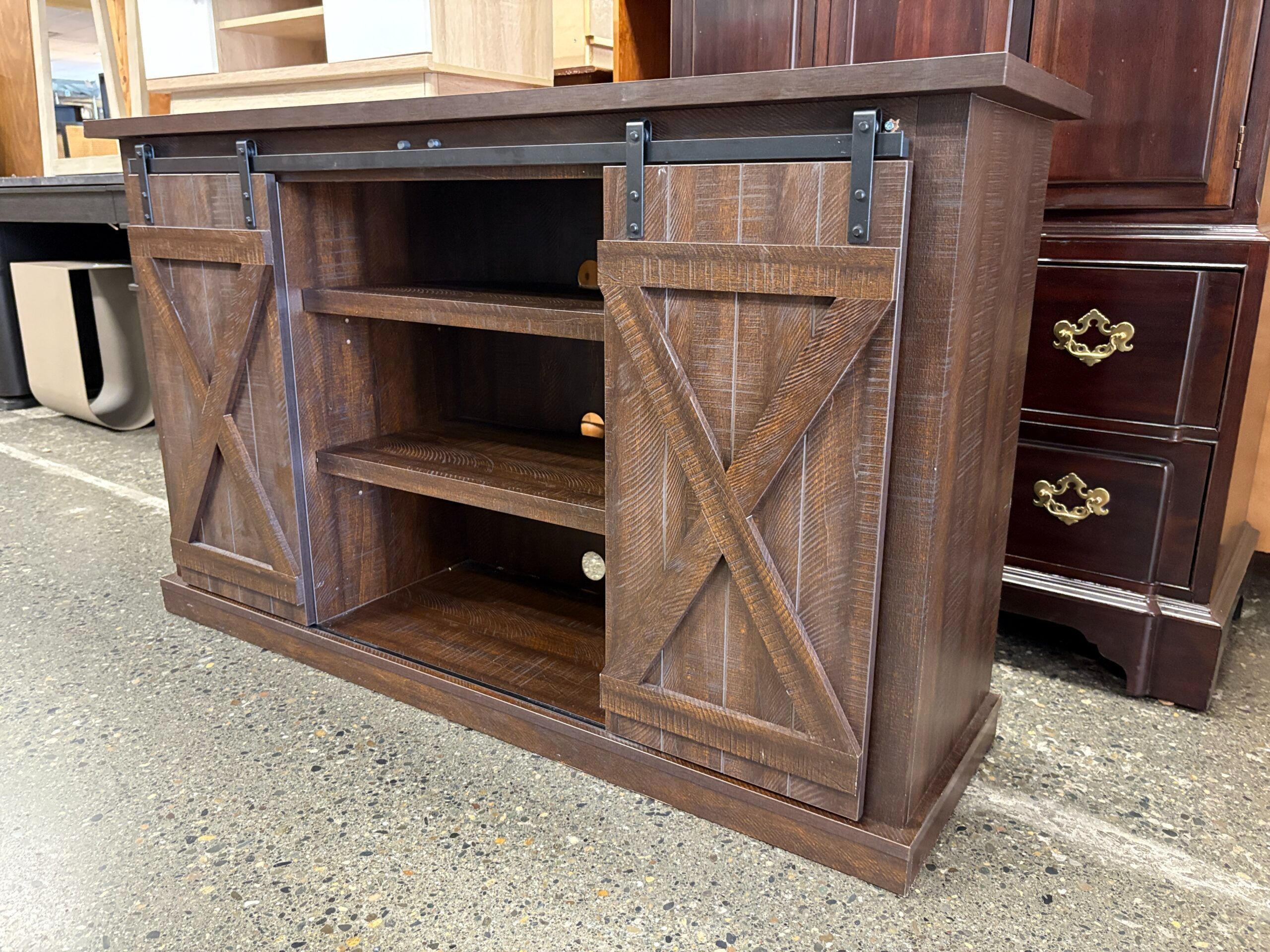 TWINSTAR Terryville Barn Door TV Stand