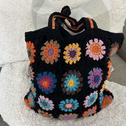 Cute! New Tote with Zipper