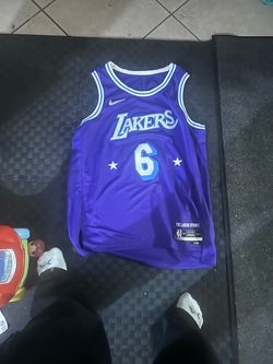 LeBron James jersey  Size: 52