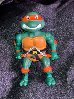 2 Giant Ninja Turtles