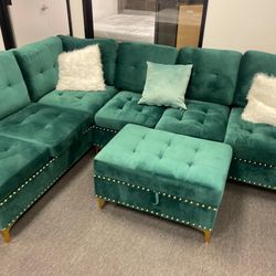 NEW SECTIONAL SOFA WITH OTTOMAN AND FREE DELIVERY FINANCING AVAILABLE 