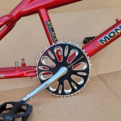 20 " Mongoose Frame With Sprocket 