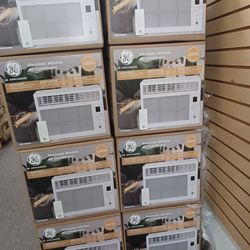 6000btu Windows Ac By GE.  Complete Set With Bracket And Remote Control.  Brand New