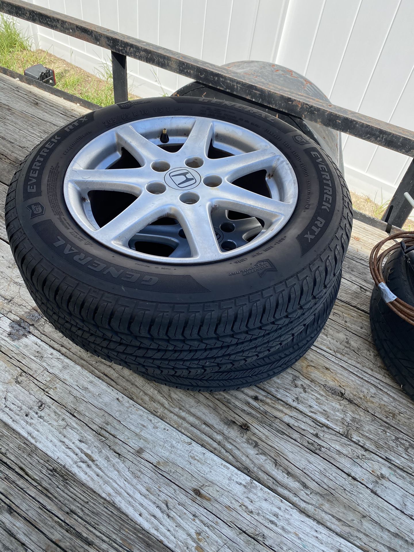 Honda Accord wheels and tires